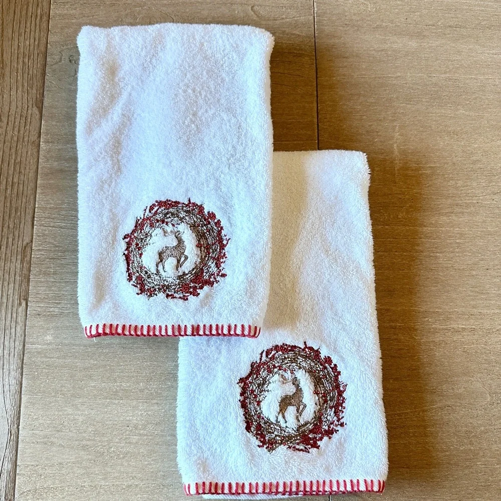 Christmas Holiday Hand Towels Embroidered Set of 2